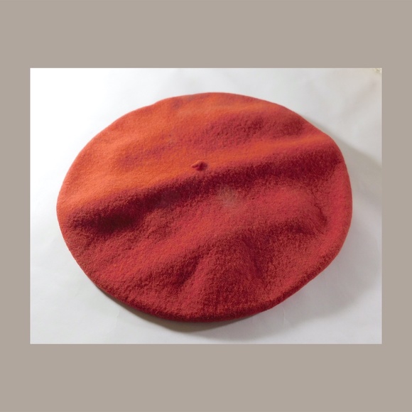 Vintage Authentic Red Beret Hat - Picture 1 of 4